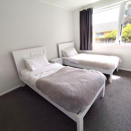 3-Bedroom House-Big Yard- Netflix Hamilton Exterior foto