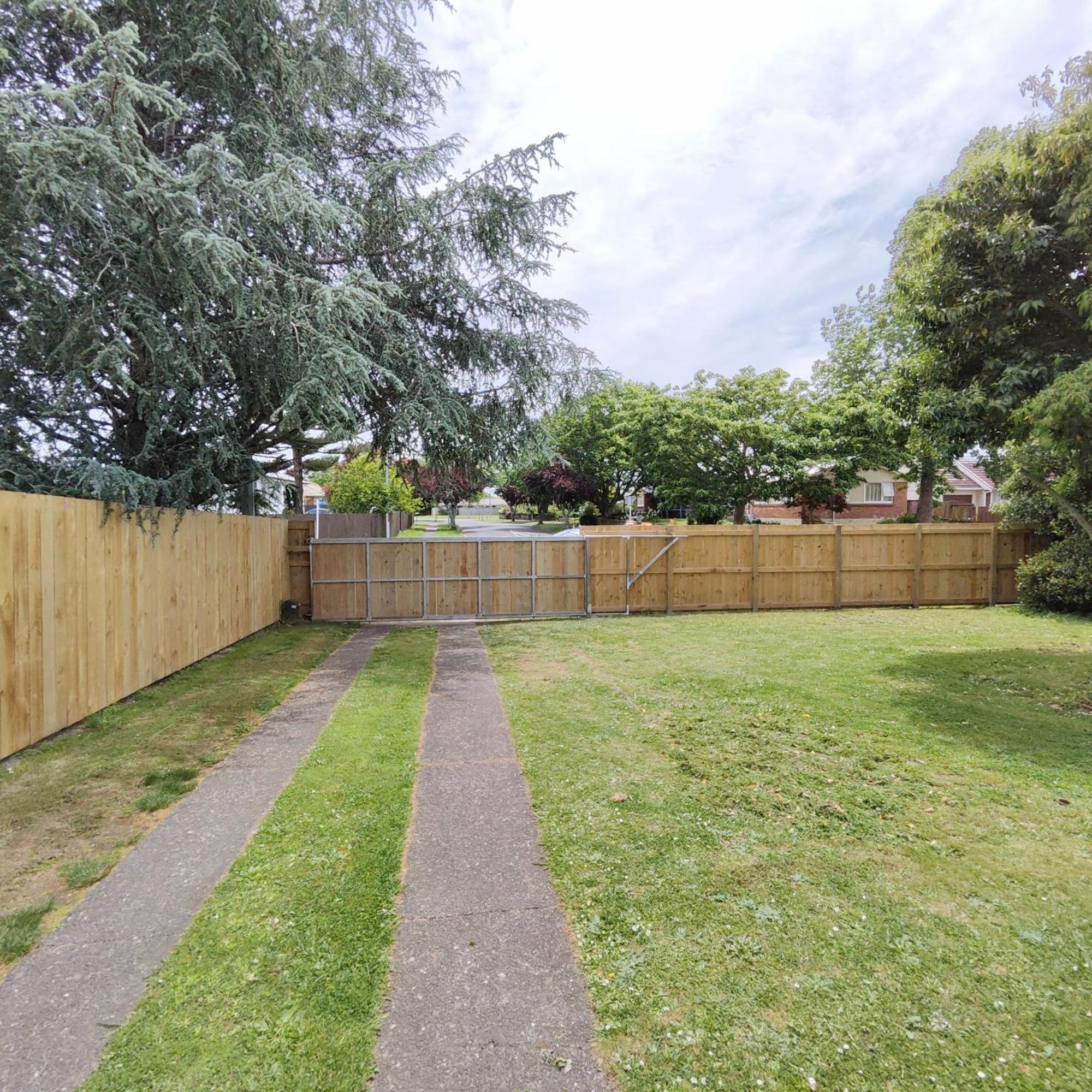 3-Bedroom House-Big Yard- Netflix Hamilton Exterior foto
