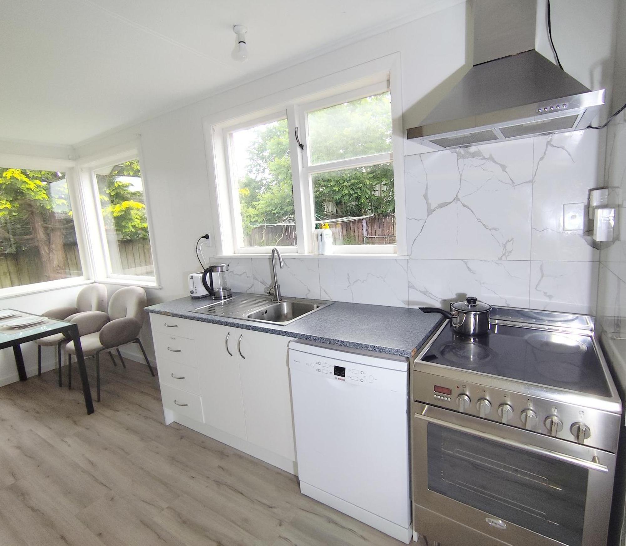 3-Bedroom House-Big Yard- Netflix Hamilton Exterior foto